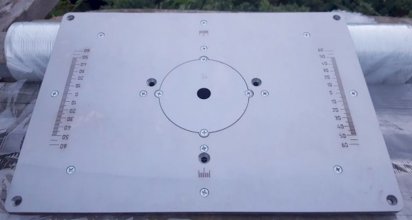 Пластина для фрезера Bosch GOF 1600
