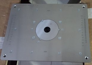Пластина для фрезера BLACK&DECKER 900